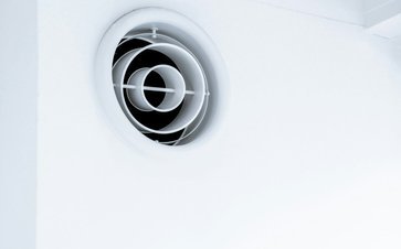 成都空调维修,专业工程师 解决机器故障问题!